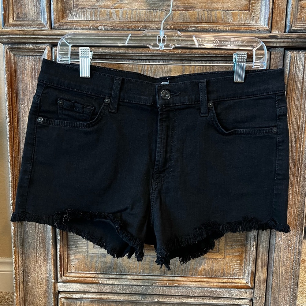 7 For All Mankind black cutoff shorts 3” inseam 10” rise Size 28